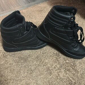WEDGE HEEL SNEAKERS SIZE 6